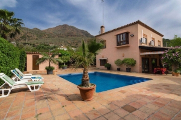 Einfamilienhaus in Estepona,  Estepona (Spanien), Einfamilienhaus