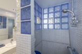 Bad mit Dusche - Traumwohnung im Hafen von Puerto Banus/Marbella